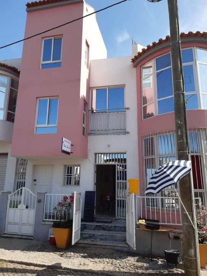 Maison Residencial Casa De Ferias Pedra Badejo  المظهر الخارجي الصورة